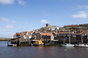whitby pier 6 sm.jpg